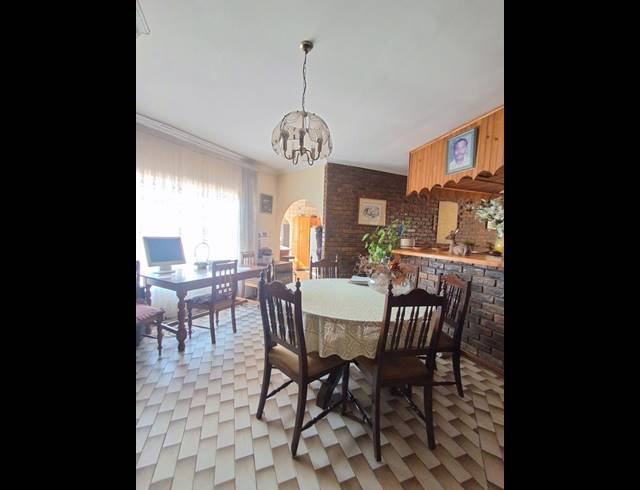 5 BEDROOM HOUSE FOR SALE IN DE DEUR